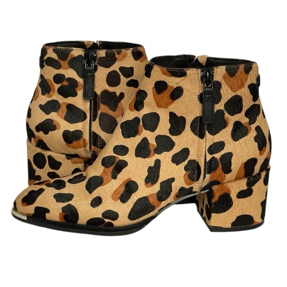 COLE HAAN GRANDSERIES JAGUAR PRINT CALF HAIR BOOTIES NWOT SZ 6.5 B - Picture 3 of 16